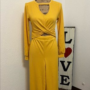Two piece lounge set. NWOT